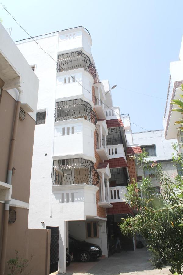 Skyry Hotels T Nagar Madrás Exterior foto
